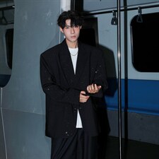 港风成分96%聚酯纤维4%氨纶满天星西服男西装男XF77871P85控138，男装西服套装，星座227-7