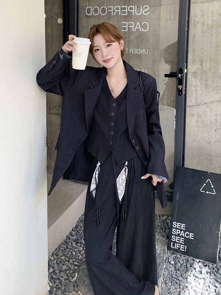 高级感慵懒宽松休闲西装显瘦马甲气质长裤三件套女秋2025新款套装,女装套装/套裙,浙宝192（原082）