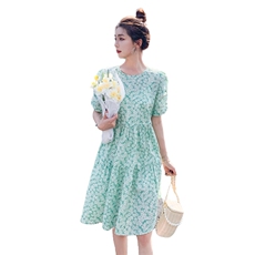 碎花甜美浪漫连衣裙女2025年夏季新款显瘦圆领短袖度假碎花裙，女装连衣裙，2C229