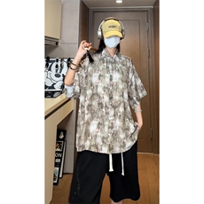 卡其色