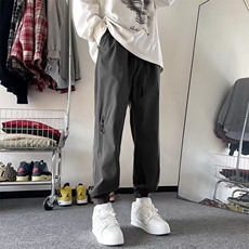深灰色