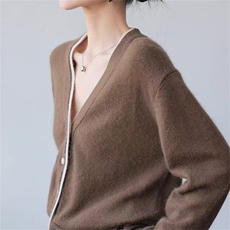 2025年秋季宽松型V领时尚百搭通勤简约休闲，女装羊绒衫，琳华羊绒