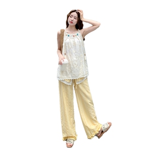 刺绣无袖马甲阔腿裤套装女夏2025新款度假风法式两件套显瘦爆款图片