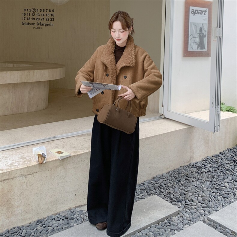 209-3290-P195-268皮毛一体双排扣加厚2025年冬季,女装短外套,韩蜜菓
