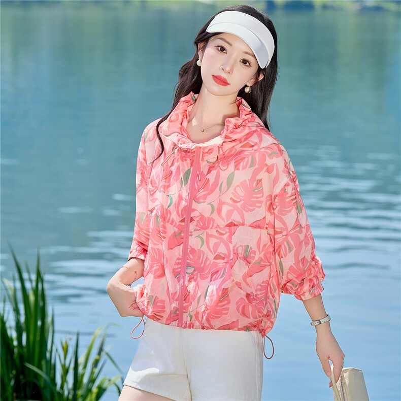 连帽防晒衣女短款2026年夏季新款冰丝薄款时尚印花透气防晒服外套,女装防晒衣,梦懿尔