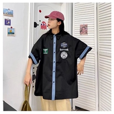 黑色