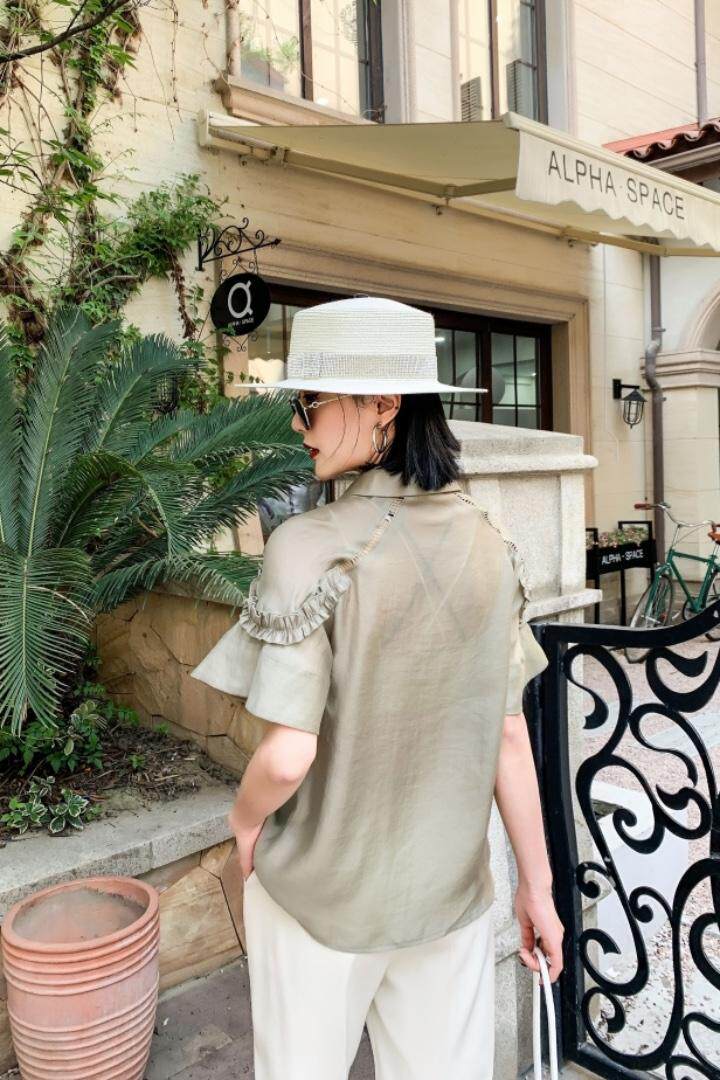 现货设计师时尚款工艺小衫，女装，储辰