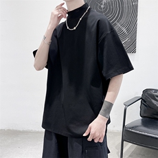黑色