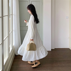 米白色法式蕾丝长袖连衣裙女2025春季新款复古温柔风气质超仙长裙，女装连衣裙，2C198