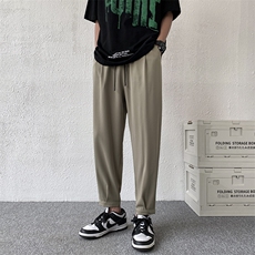卡其色