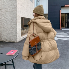 卡其色
