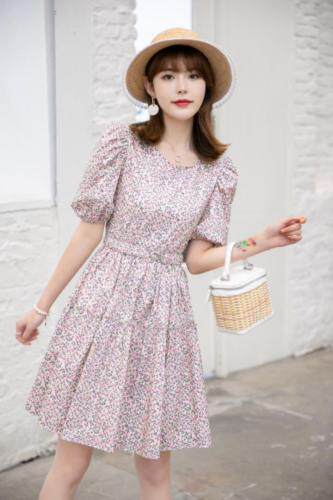 韩版碎花连衣裙，女装连衣裙，艾美欧歌