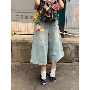 小众彩色字母印花牛仔短裤男夏潮流复古街头百搭宽松阔腿七分裤图片