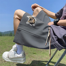 深灰色