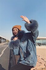 休闲牛仔派克加绒外套女2020冬季刺绣卡通大毛领外套，女装派克服，橙子家