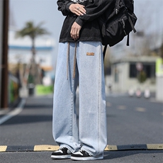 浅蓝色