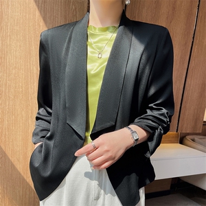 醋酸缎面白色小西装外套女夏薄款小格子休闲设计感小众七分袖西服图片