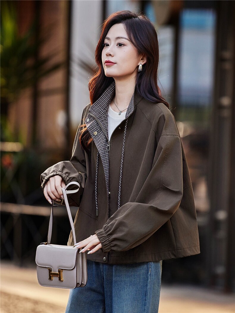 高级感格子拼接抽绳立领短款夹克外套女2025秋季宽松时尚洋气上衣,女装短外套,靓衣阁