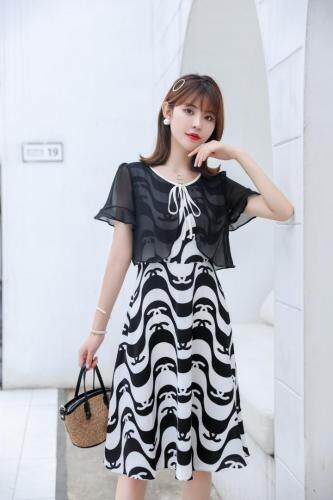 （现货）连衣裙，女装连衣裙，伊娜蕾尔