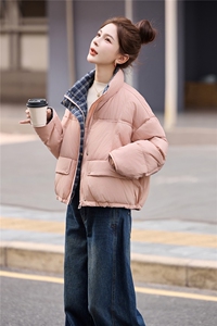 小个子 立领拼接格纹保暖显瘦羽绒服图片
