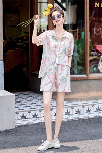 短裤套装女2024夏季新款炸街减龄时尚休闲欧货碎花防晒衬衫两件套图片