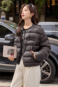 90白鸭绒羽绒服2025年冬季新款时尚圆领保暖羽绒服女图片