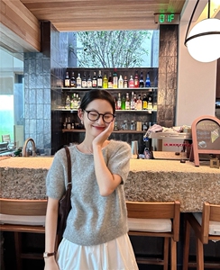 韩版女套头圆领卷边宽松百搭打底短袖图片