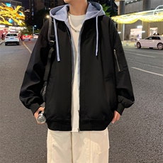 黑色