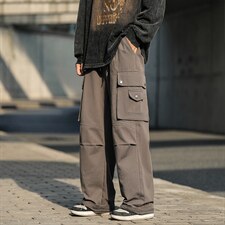 深灰色