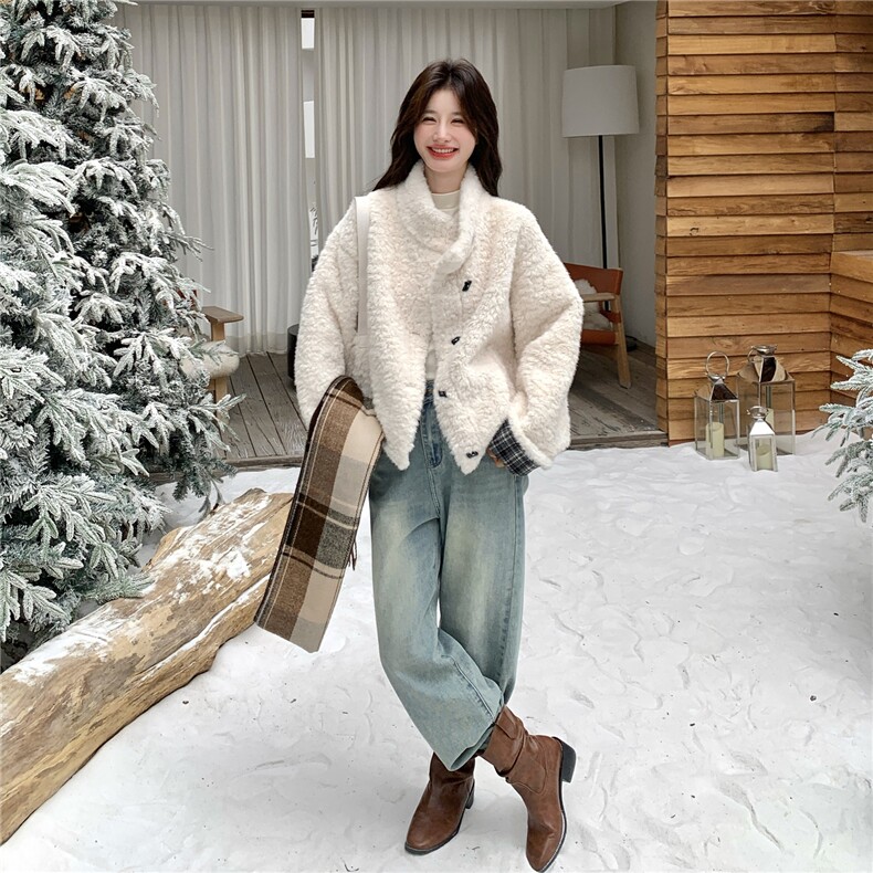 米白色韩系宽松加厚羊羔毛外套女冬季短款小个子皮毛一体立领棉服，女装棉衣/棉服，维壹