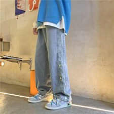浅蓝色