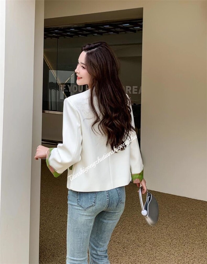 风盘扣外套热卖中，其它，天使公主