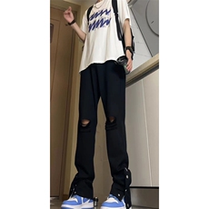 黑色