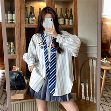 蓝色