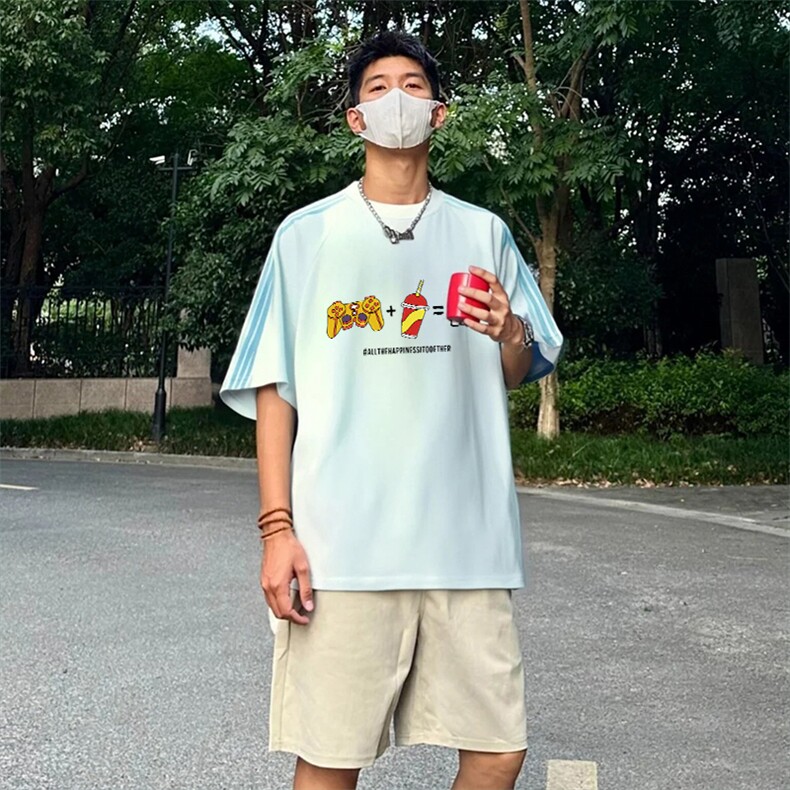 抖音得物品质二开240克宽松纯棉美式潮牌印花三条杠中性风短袖T恤,男装T恤,电商A486