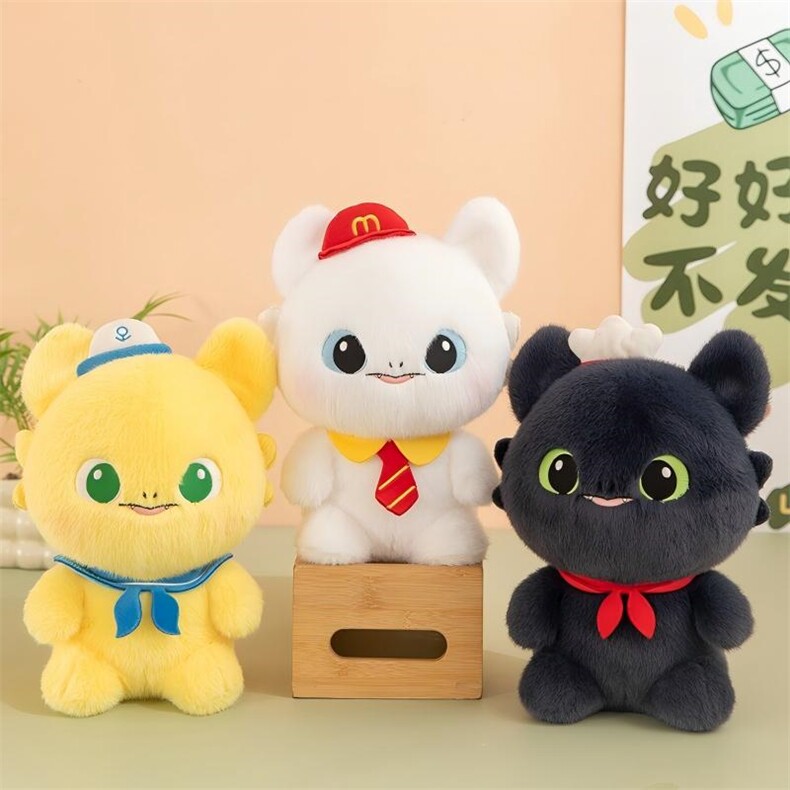 欧貂两颗牙齿的小恐龙，侠姐毛绒玩具厂