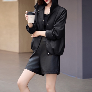 仿真皮皮衣女2024新款秋带帽休闲小个子海宁仿绵羊皮夹克外套短款图片