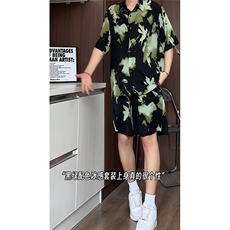 黑色套装