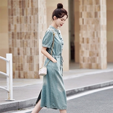 新中式牛仔连衣裙女2026夏季新款复古刺绣盘扣收腰显瘦工装裙，女装连衣裙，印象茜