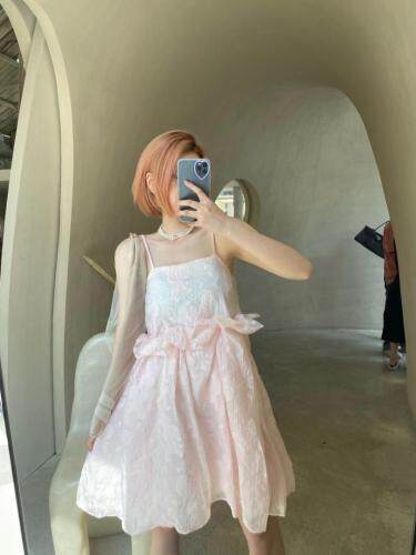 粉色提花蓬蓬裙穿绳吊带裙，女装背心吊带，ceelphy