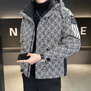 工装字母满印花羽绒服男 新款设计感连帽外套 A329-YR9865-P185图片
