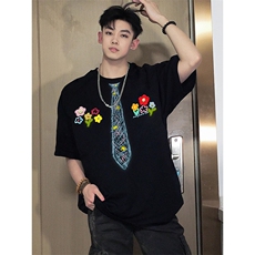 黑色