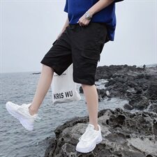 黑色