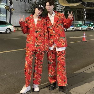 R1薛子谦同款 同花色同质量同款式中高端西服大码套装情侣图片