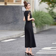 现货高级感夏季时尚蕾丝连衣裙气质显瘦简约大方减龄连衣裙女，女装连衣裙，然然