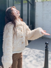 现货主推新款皮毛一体环保型加厚保暖公主，女装皮草，丝露怡语