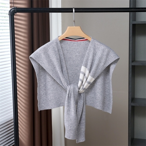 休闲条纹拼接系带纯色羊毛针织衫女式短款披肩图片