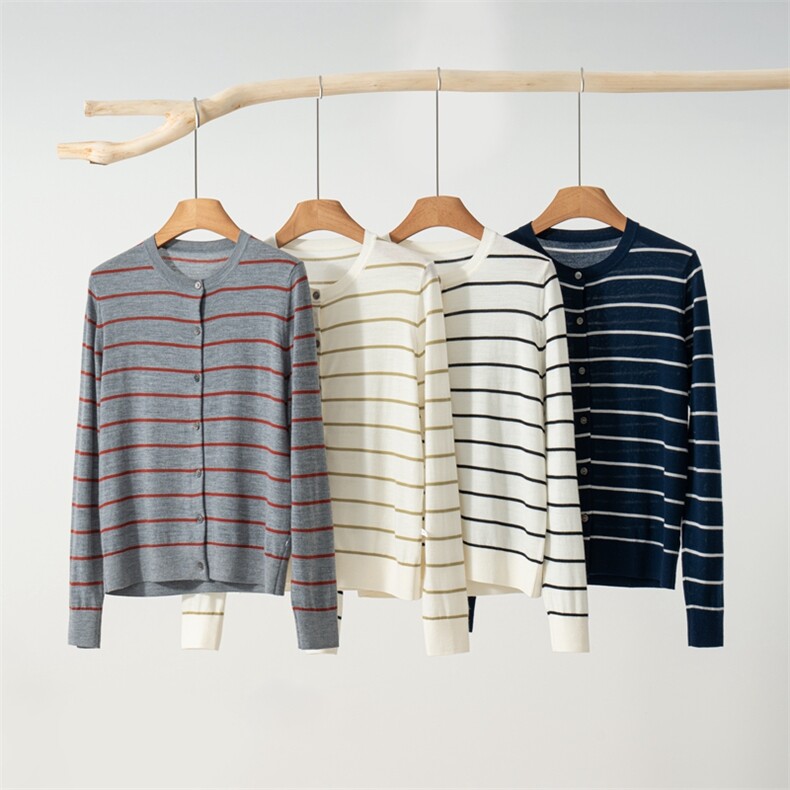 超细薄款~条纹精纺100纯羊毛开衫女针织外套新款时尚高级感上衣，女装针织衫/毛衣，雪山红莲