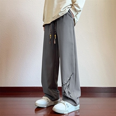 深灰色