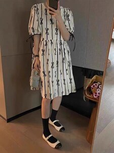 蝴蝶花娃娃裙，白绿两色图片